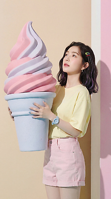 JPG 편집이미지 여자 모션 아이스크림 디저트 컵 여름 모형 양손 밝은색 의료성형뷰티 편집실사 AI인물포토 AI콘텐츠 식기 손 계절 음식 사람 CG 파일형식 AI포토