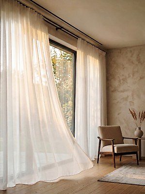 JPG 편집이미지 의자 창문 바람 실내 인테리어 햇빛 꽃병 커튼 분위기 편안함 창가 부드러움 편집실사 AI포토 AI콘텐츠 자연요소 디자인 꽃 가구 컨셉 날씨 내부 태양 감각 CG 파일형식