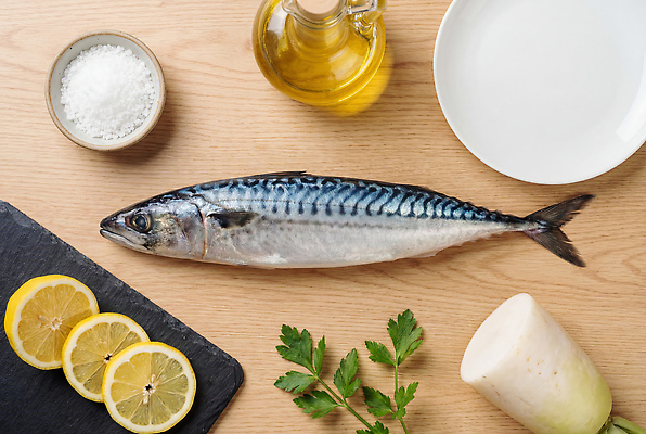 JPG 편집이미지 접시 음료 재료 식탁 어류 요리 올리브오일 무 레몬 해산물 소금 고등어 고등어구이 편집실사 AI포토 AI콘텐츠 식기 과일 탁자 뿌리채소 수중동물 기름_음식 CG 생선구이 파일형식