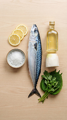 JPG 편집이미지 음식 채소 재료 어류 요리 식용유 레몬 해산물 준비 영양 소금 고등어 고등어구이 편집실사 AI포토 AI콘텐츠 과일 수중동물 기름_음식 CG 생선구이 파일형식