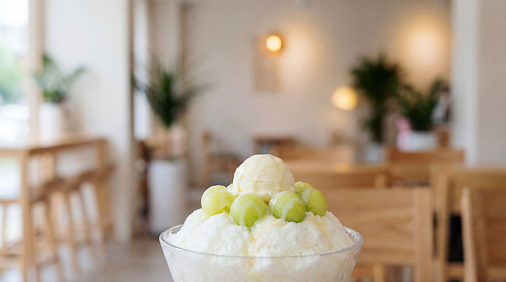 JPG 식물 편집이미지 음식 과일 포도 아이스크림 디저트 실내 여름 과자 카페 달콤 빙수 메론빵 편집실사 AI포토 AI콘텐츠 계절 빵 내부 상점 맛 CG 파일형식