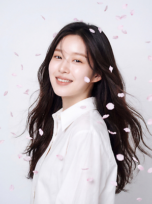 JPG 편집이미지 긴머리 여자 꽃잎 웃음 머리카락 공간 뷰티풀 의료성형뷰티 스타일 흩날리기 편집실사 AI인물포토 AI콘텐츠 헤어스타일 꽃 모션 표정 사람 머리 CG 파일형식 AI포토