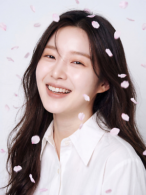 JPG 편집이미지 긴머리 여자 꽃잎 행복 웃음 머리 뷰티풀 의료성형뷰티 편집실사 AI인물포토 AI콘텐츠 헤어스타일 꽃 감정 표정 사람 신체부위 CG 파일형식 AI포토