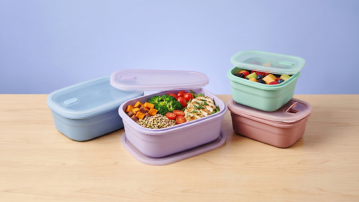 JPG 편집이미지 음식 채소 과일 육류 요리 주방 저장 준비 정리 점심 건강식 나무탁자 밀폐용기 식사준비 편집실사 AI포토 AI콘텐츠 식재료 탁자 용기_그릇 CG 파일형식