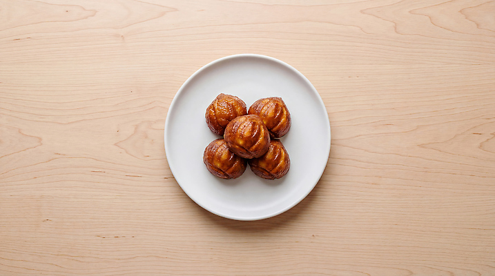 식기 음식 컬러 가구 디저트 CG 파일형식 접시 탁자 갈색 먹거리 편집포토 JPG 편집이미지 편집실사 버터떡