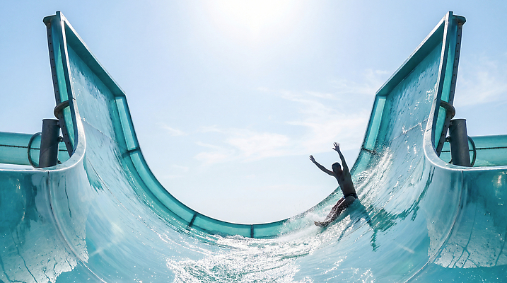 JPG 편집이미지 남자 놀이 수영장 사람 일상 물 여름 수영 즐거움 스릴 워터파크 의료성형뷰티 액티비티 편집실사 AI인물포토 AI콘텐츠 자연요소 계절 감정 라이프 수상스포츠 CG 파일형식 AI포토