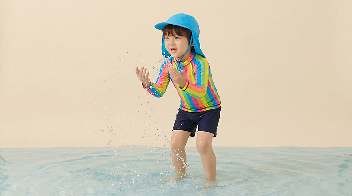 JPG 편집이미지 수영복 어린이 물놀이 놀이 물 여름 수영 즐거움 의료성형뷰티 편집실사 AI인물포토 AI콘텐츠 자연요소 옷 계절 감정 사람 수상스포츠 CG 파일형식 AI포토