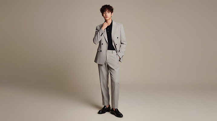 JPG 모델 편집이미지 옷 패션 남자 포즈 셔츠 비즈니스 스튜디오 정장 사진촬영 회색 의료성형뷰티 스타일 편집실사 AI인물포토 AI콘텐츠 컬러 상의 사람 촬영 CG 파일형식 AI포토