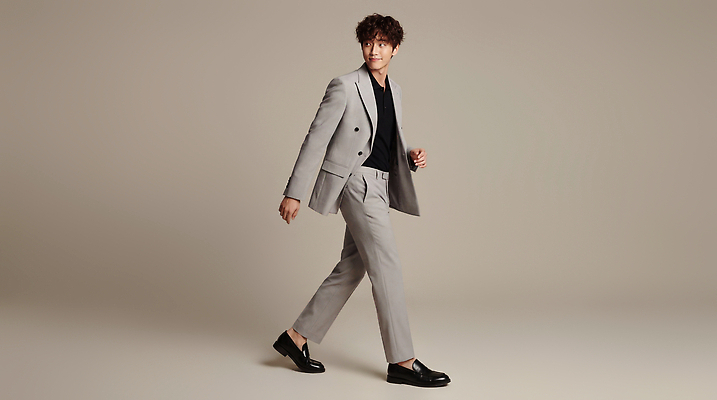 JPG 모델 편집이미지 패션 남자 포즈 신발 스튜디오 넥타이 조명 정장 턱시도 걷기 사진촬영 의료성형뷰티 스타일 편집실사 AI인물포토 AI콘텐츠 잡화 옷 모션 사람 촬영 CG 파일형식 AI포토