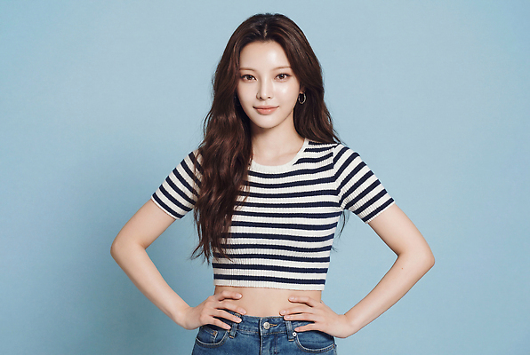 JPG 모델 편집이미지 손 여자 패션 사람 머리 촬영 청바지 주머니 의료성형뷰티 스타일 편집실사 AI인물포토 AI콘텐츠 바지 신체부위 CG 파일형식 AI포토