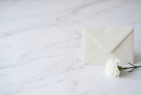 JPG 편집이미지 기념일 꽃 탁자 봉투 사랑 편지 카네이션 오브젝트 대리석 편집실사 AI포토 AI콘텐츠 식물 감정 가구 재료 이벤트 CG 파일형식