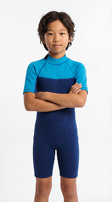 JPG 편집이미지 옷 수영복 어린이 스포츠 모션 표정 사람 소년 여름 팔짱 활발 자신감 활기 의료성형뷰티 편집실사 AI인물포토 AI콘텐츠 계절 남자 감정 컨셉 CG 파일형식 AI포토