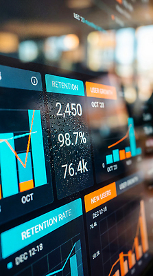 JPG 편집이미지 통계 수치 그래프 스크린 모니터 자료 성장 작업 분석 편집실사 AI포토 AI콘텐츠 컨셉 컴퓨터 CG 파일형식