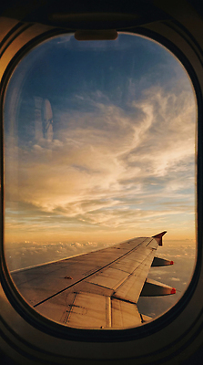 JPG 편집이미지 여행 날개 창문 하늘 비행기 풍경 공중 맑음 비행 고도 구경 항공 편집실사 AI포토 AI콘텐츠 항공교통 날씨 대중교통 CG 파일형식