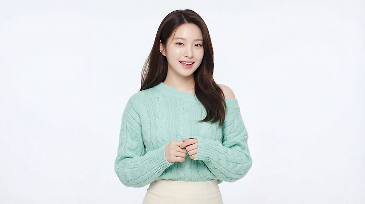 JPG 모델 편집이미지 여자 패션 미소 뷰티 촬영 스웨터 청록색 의료성형뷰티 스타일 편집실사 AI인물포토 AI콘텐츠 컬러 상의 표정 사람 CG 파일형식 AI포토 옷