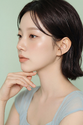 JPG 모델 편집이미지 여자 패션 얼굴 포즈 뷰티 머리카락 피부관리 스킨케어 턱 의료성형뷰티 스타일 차분 편집실사 AI인물포토 AI콘텐츠 컨셉 사람 신체부위 머리 CG 파일형식 AI포토