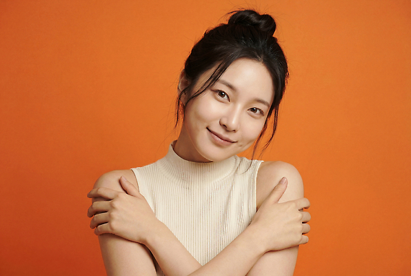 JPG 편집이미지 여자 포즈 미소 뷰티 촬영 묶기 피부관리 의료성형뷰티 편집실사 AI인물포토 AI콘텐츠 모션 표정 사람 CG 파일형식 AI포토