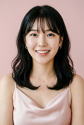 JPG 편집이미지 헤어스타일 여자 분홍색 포즈 미소 웃음 사람 촬영 의료성형뷰티 스타일 편집실사 AI인물포토 AI콘텐츠 컬러 표정 CG 파일형식 AI포토