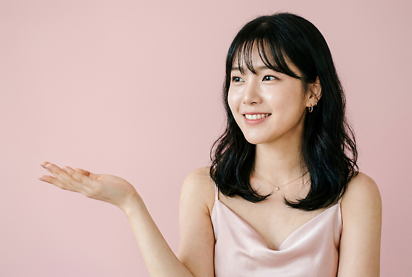 JPG 모델 편집이미지 헤어스타일 여자 패션 분홍색 포즈 웃음 촬영 뷰티풀 의료성형뷰티 스타일 편집실사 AI인물포토 AI콘텐츠 컬러 표정 사람 CG 파일형식 AI포토