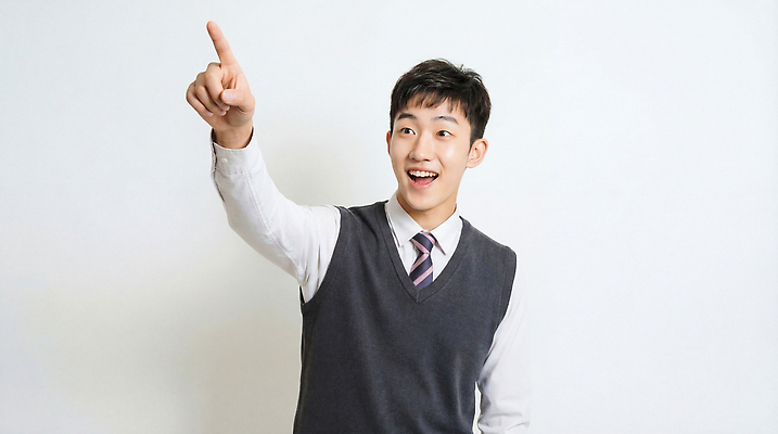JPG 편집이미지 옷 남자 교복 포즈 셔츠 손가락 청소년 고등학생 넥타이 표정 미소 가리킴 조끼 자신감 의료성형뷰티 편집실사 AI인물포토 AI콘텐츠 학생 손 잡화 감정 상의 사람 손짓 외투 CG 파일형식 AI포토