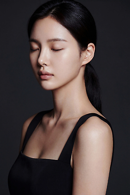 컬러 사람 CG 파일형식 AI포토 여자 포즈 편집실사 JPG 편집이미지 의료성형뷰티 검은색 AI인물포토 AI콘텐츠