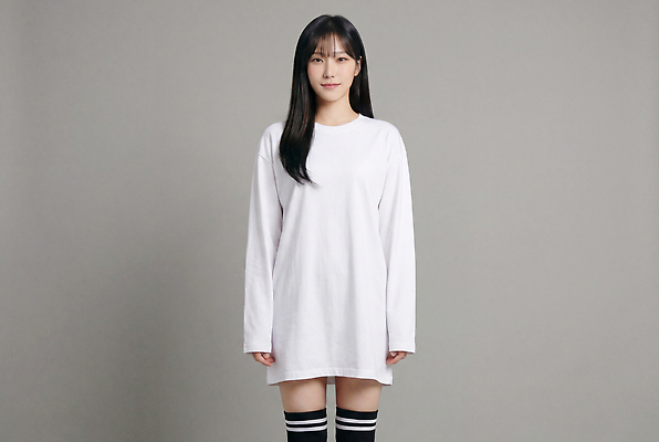 JPG 모델 편집이미지 옷 여자 감정 티셔츠 양말 표정 서기 사람 상반신 흰색 집중 의료성형뷰티 편집실사 AI인물포토 AI콘텐츠 컬러 컨셉 셔츠 모션 CG 파일형식 AI포토