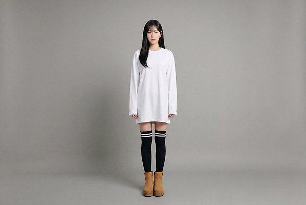 JPG 편집이미지 옷 여자 감정 포즈 티셔츠 서기 흰색 스타킹 의료성형뷰티 편집실사 AI인물포토 AI콘텐츠 컬러 셔츠 모션 사람 CG 파일형식 AI포토