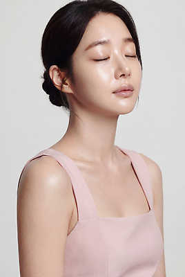 JPG 모델 편집이미지 여자 포즈 관리 미소 화장 뷰티 피부 피부관리 의료성형뷰티 편집실사 AI인물포토 AI콘텐츠 표정 사람 신체부위 CG 파일형식 AI포토