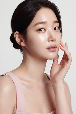 JPG 모델 편집이미지 여자 스튜디오 표정 화장 피부 피부관리 의료성형뷰티 편집실사 AI인물포토 AI콘텐츠 사람 신체부위 뷰티 CG 파일형식 AI포토