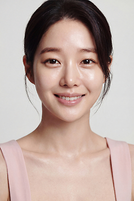 JPG 편집이미지 여자 백그라운드 스튜디오 표정 미소 웃음 피부 피부관리 의료성형뷰티 편집실사 AI인물포토 AI콘텐츠 사람 신체부위 뷰티 CG 파일형식 AI포토