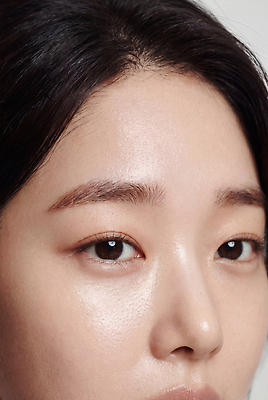 JPG 편집이미지 여자 스튜디오 화장 뷰티 피부 피부관리 의료성형뷰티 편집실사 AI인물포토 AI콘텐츠 사람 신체부위 CG 파일형식 AI포토