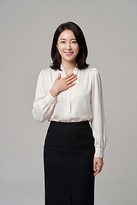 JPG 편집이미지 여자 비즈니스 표정 정장 성인 상담 단정 정중 의료성형뷰티 편집실사 AI인물포토 AI콘텐츠 옷 컨셉 사람 CG 파일형식 AI포토