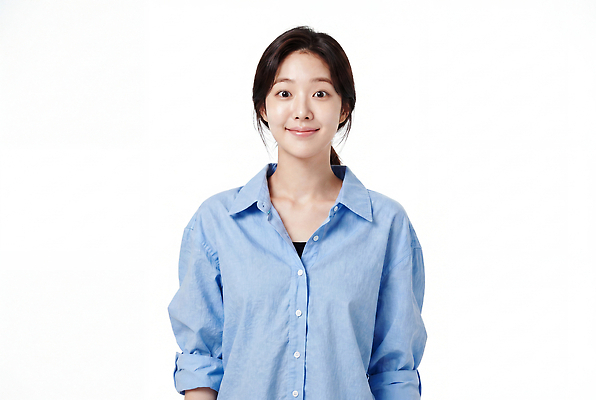 JPG 편집이미지 라이프스타일 여자 포즈 셔츠 표정 웃음 사람 일상 기쁨 의료성형뷰티 편집실사 AI인물포토 AI콘텐츠 감정 상의 라이프 생활 CG 파일형식 AI포토