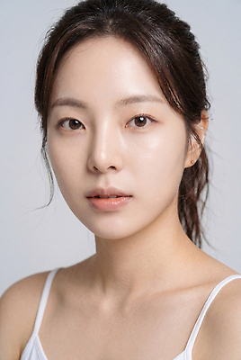 JPG 모델 편집이미지 여자 표정 미소 사람 앞모습 민소매 뷰티 흰색 프로필 의료성형뷰티 편집실사 AI인물포토 AI콘텐츠 뷰포인트 컬러 상의 CG 파일형식 AI포토