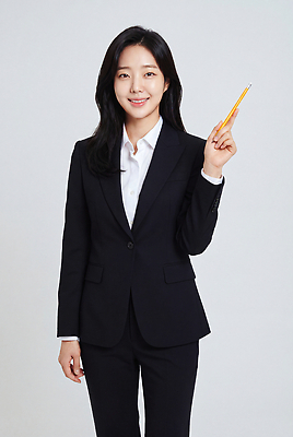 JPG 편집이미지 여자 감정 포즈 비즈니스 직장 웃음 정장 연필 작업 자신감 전문직 의료성형뷰티 편집실사 AI인물포토 AI콘텐츠 직업 옷 회사 학용품 표정 사람 필기구 CG 파일형식 AI포토 문구용품 오브젝트