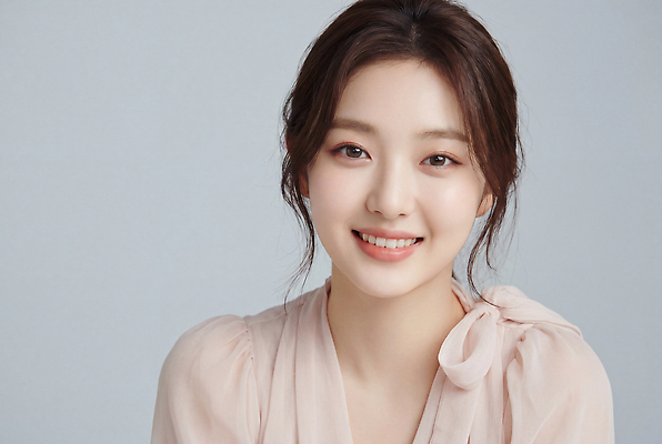 JPG 편집이미지 여자 얼굴 포즈 표정 미소 성인 화장 사진촬영 피부관리 부드러움 의료성형뷰티 편집실사 AI인물포토 AI콘텐츠 사람 신체부위 뷰티 촬영 감각 CG 파일형식 AI포토