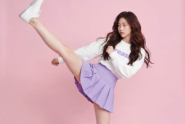 JPG 모델 편집이미지 옷 여자 패션 분홍색 포즈 셔츠 성인 치마 운동 킥 의료성형뷰티 스타일 편집실사 AI인물포토 AI콘텐츠 컬러 상의 모션 하의 건강 사람 CG 파일형식 AI포토