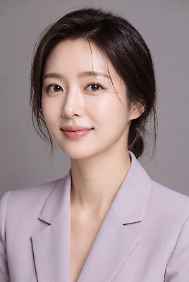 JPG 편집이미지 헤어스타일 옷 여자 포즈 표정 정장 성인 비즈니스우먼 분위기 정리 연보라색 초상화 단정 전문 의료성형뷰티 편집실사 AI인물포토 AI콘텐츠 컨셉 비즈니스 사람 보라색 직장인 CG 그림 파일형식 AI포토 직업 컬러