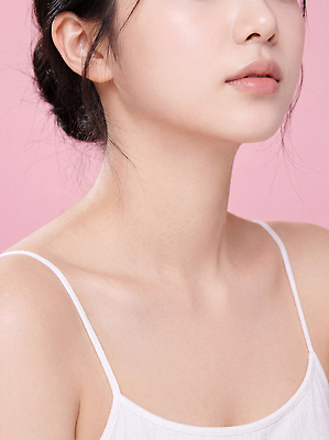 JPG 편집이미지 여자 얼굴 분홍색 성인 뷰티 깨끗함 촬영 피부 피부관리 스킨케어 의료성형뷰티 스타일 편집실사 AI인물포토 AI콘텐츠 컬러 컨셉 사람 신체부위 CG 파일형식 AI포토