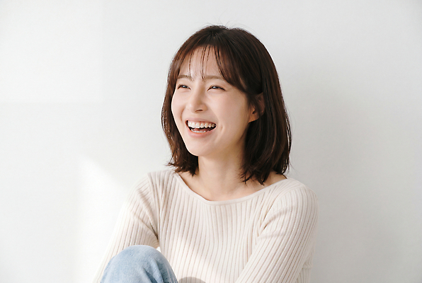 감정 컨셉 표정 사람 라이프 감각 CG 파일형식 AI포토 여자 웃음 편안함 일상 행복 긍정 편집실사 편집이미지 JPG AI인물포토 AI콘텐츠 의료성형뷰티