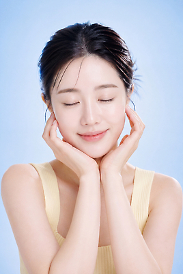 JPG 편집이미지 헤어스타일 손 여자 얼굴 미소 뷰티 촉촉함 스킨케어 꽃받침 의료성형뷰티 편집실사 AI인물포토 AI콘텐츠 표정 사람 손짓 신체부위 젖음 CG 파일형식 AI포토 모션