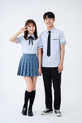 JPG 편집이미지 학생 커플 여학생 교복 남학생 포즈 학교 청소년 스튜디오 넥타이 웃음 클래식 의료성형뷰티 편집실사 AI인물포토 AI콘텐츠 잡화 옷 여자 교육 남자 컨셉 관계 표정 사람 CG 파일형식 AI포토
