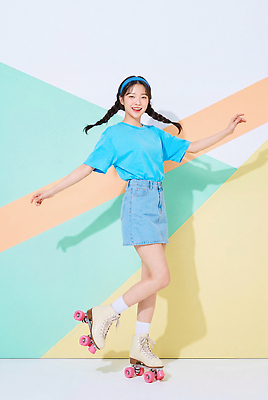 JPG 편집이미지 헤어스타일 여자 패션 티셔츠 놀이 웃음 스케이트 머리띠 롤러블레이드 즐거움 의료성형뷰티 편집실사 AI인물포토 AI콘텐츠 감정 스포츠용품 셔츠 장신구 표정 사람 취미 CG 파일형식 AI포토 스포츠 상의 오브젝트 옷