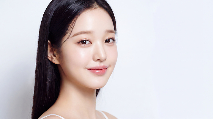 JPG 편집이미지 긴머리 헤어스타일 여자 표정 미소 사람 앞모습 뷰티 분위기 의료성형뷰티 편집실사 AI인물포토 AI콘텐츠 뷰포인트 컨셉 CG 파일형식 AI포토