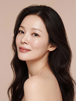JPG 편집이미지 여자 얼굴 포즈 표정 관리 미소 피부 피부관리 스킨케어 뷰티풀 살구색 의료성형뷰티 편집실사 AI인물포토 AI콘텐츠 컬러 사람 신체부위 뷰티 CG 파일형식 AI포토