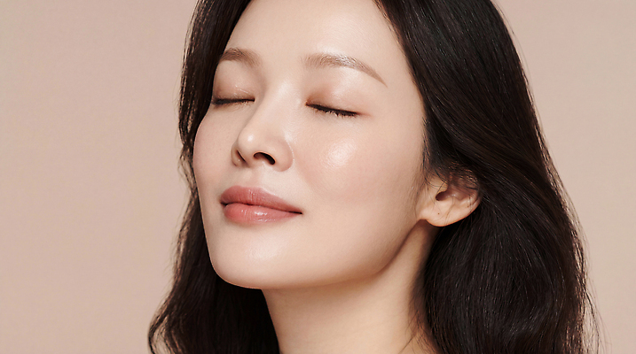 JPG 편집이미지 여자 관리 미소 머리 피부 피부관리 스킨케어 뷰티풀 살구색 의료성형뷰티 편집실사 AI인물포토 AI콘텐츠 컬러 표정 사람 신체부위 뷰티 CG 파일형식 AI포토