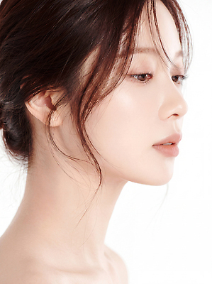 JPG 모델 편집이미지 여자 얼굴 포즈 조명 표정 옆모습 뷰티 머리 피부관리 뷰티풀 의료성형뷰티 편집실사 AI인물포토 AI콘텐츠 뷰포인트 사람 신체부위 CG 파일형식 AI포토