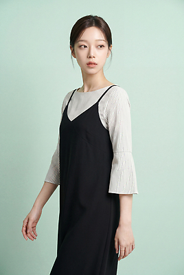 JPG 모델 편집이미지 디자인 시선 옷 원피스 패션 포즈 티셔츠 상반신 외투 스타일 편집실사 AI인물포토 AI콘텐츠 셔츠 상의 CG 파일형식 AI포토
