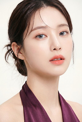 JPG 모델 편집이미지 옷 패션 포즈 스튜디오 앞모습 화장 뷰티 촬영 고급 편집실사 AI인물포토 AI콘텐츠 뷰포인트 컨셉 CG 파일형식 AI포토