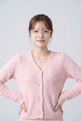 JPG 모델 편집이미지 헤어스타일 여자 패션 안경 포즈 웃음 자신감 성격 의료성형뷰티 스타일 편집실사 AI인물포토 AI콘텐츠 잡화 감정 표정 사람 CG 파일형식 AI포토